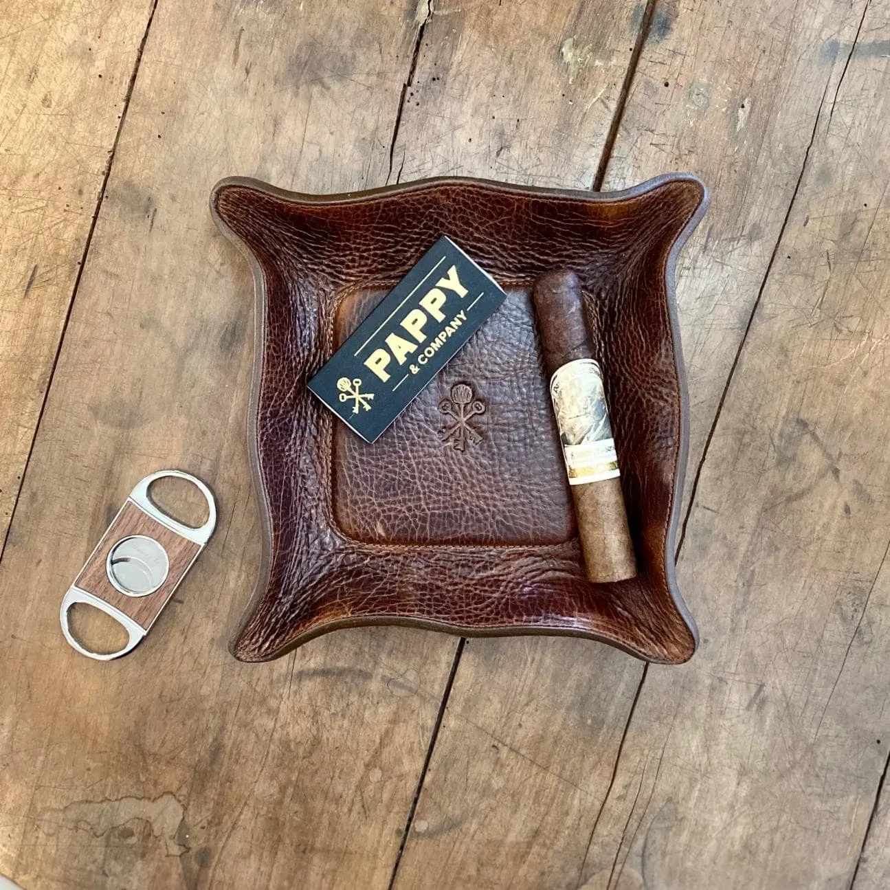 Pappy & Company Custom Leather Valet Tray leren opbergschaal antiek zadel