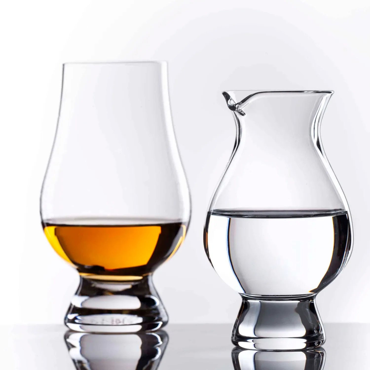 The Glencairn Glass Wee Glencairn waterkan kristal