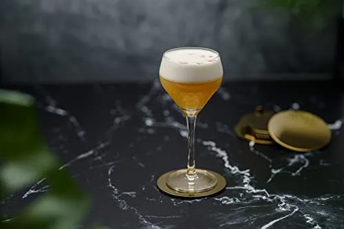 Amehla x Educated Barfly Teardrop Handblown Nick and Nora Coupe cocktailglazen